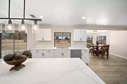 43904 35th St E, Lancaster, CA 93535 photo 25