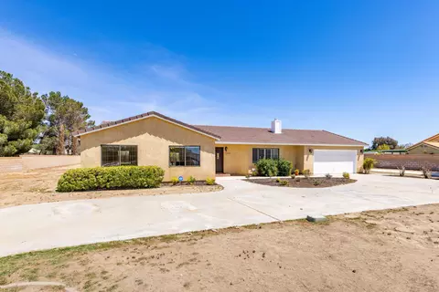43904 35th St E, Lancaster, CA 93535 photo 4