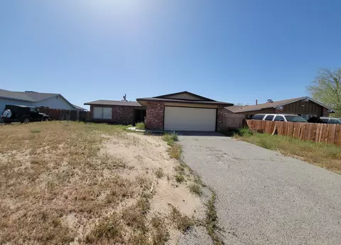 21362 Baldwin Ln, California City, CA 93505
