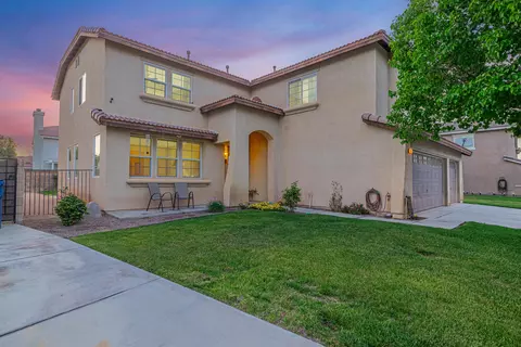44211 46th St W, Lancaster, CA 93536 photo 2