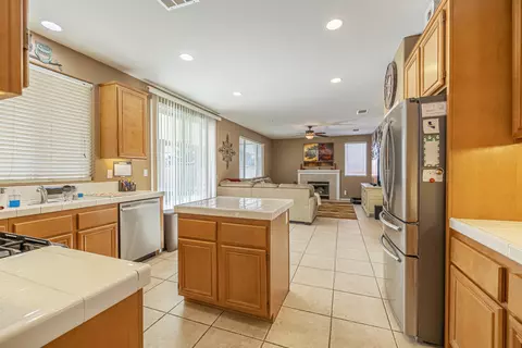 44211 46th St W, Lancaster, CA 93536 photo 9