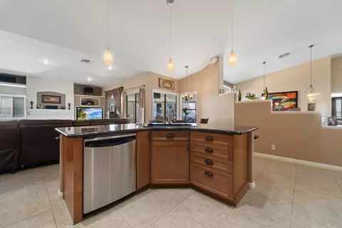 40807 Cobblestone Ct, Palmdale, CA 93551 photo 40