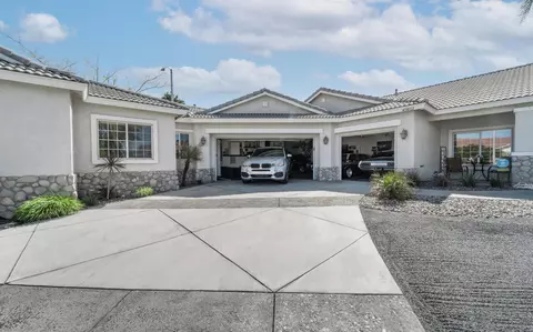 40807 Cobblestone Ct, Palmdale, CA 93551 photo 2