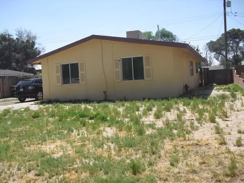 44615 4th St E, Lancaster, CA 93535 photo 3