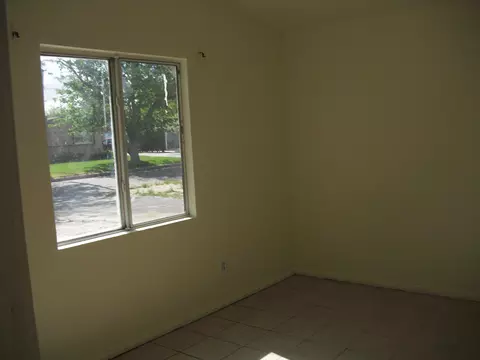 44615 4th St E, Lancaster, CA 93535 photo 4