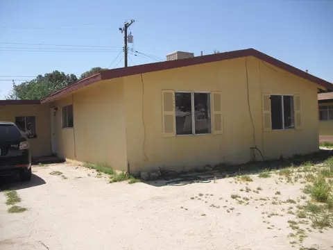 44615 4th St E, Lancaster, CA 93535