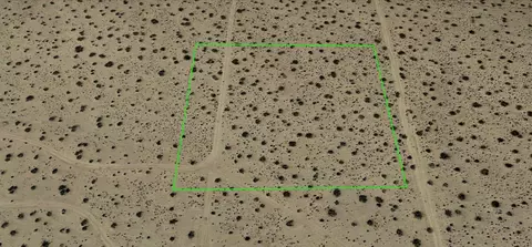 37 Th St E No Alder Ave, Mojave, CA 93501