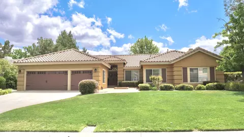 41052 Riverock Ln, Palmdale, CA 93551