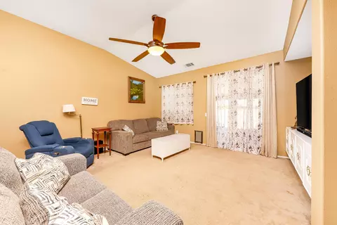 42130 Tropez Dr, Lancaster, CA 93536 photo 7