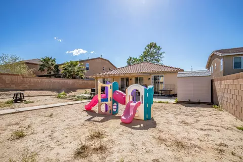42130 Tropez Dr, Lancaster, CA 93536 photo 27