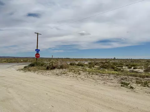 Cor Avenue G 20th Ste, Lancaster, CA 93535