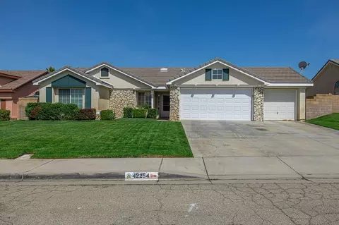 42254 58th St W, Lancaster, CA 93536
