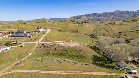 0 Sycamore Dr, Tehachapi, CA 93561 photo 4