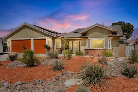 42304 Hickory Glen Ave, Lancaster, CA 93536
