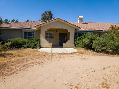 2257 W Avenue O4 W, Palmdale, CA 93551