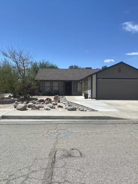 44139 Benald St, Lancaster, CA 93535