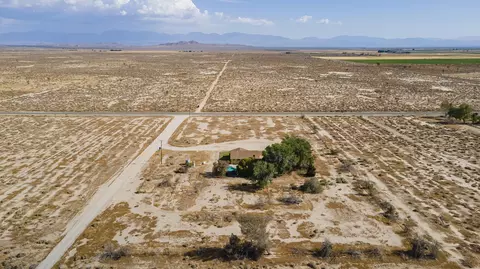 12141 Ave H E, Lancaster, CA 93535 photo 32