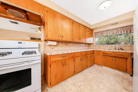 12141 Ave H E, Lancaster, CA 93535 photo 8