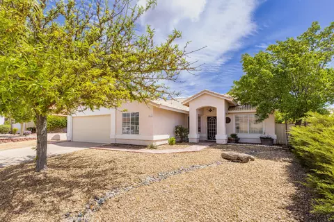 3664 Wyandotte Ln, Rosamond, CA 93560