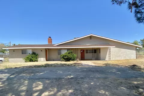 42310 20th St W, Lancaster, CA 93534