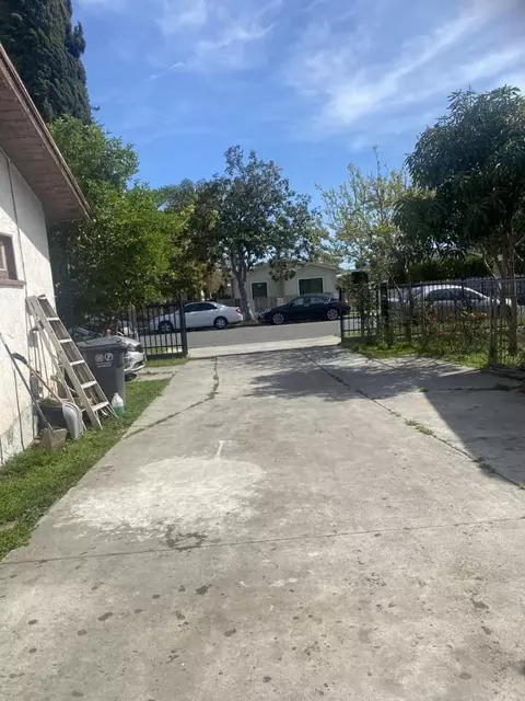 735 139th St W, Compton, CA 90222 photo 7