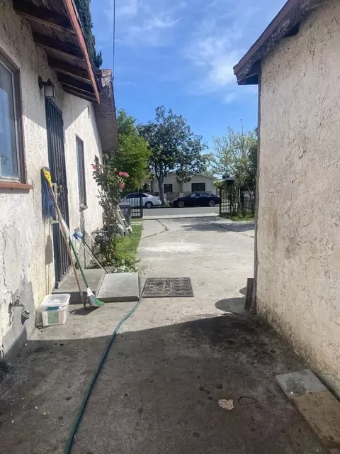 735 139th St W, Compton, CA 90222 photo 8