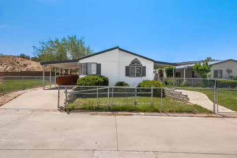 1030 Avenue S E #122, Palmdale, CA 93550