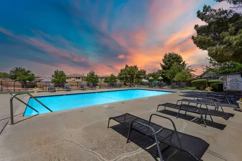 5200 Entrar Dr #SPC 170, Palmdale, CA 93551