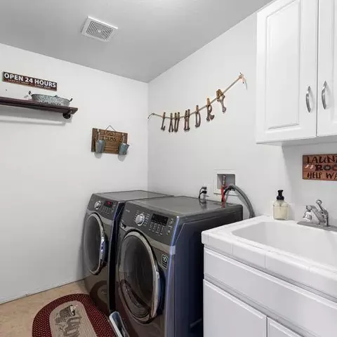 4818 Spur Ave, Lancaster, CA 93536 photo 40