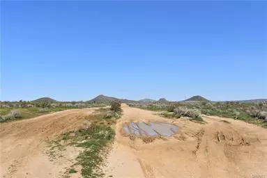 370 Laguna Ave E, Mojave, CA 93501 photo 5