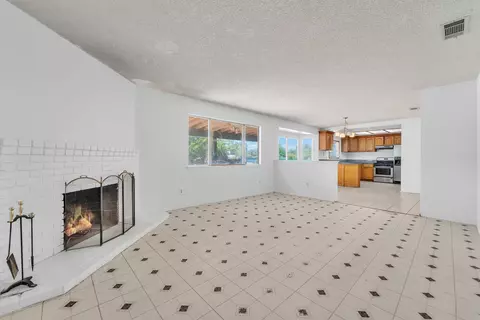 40111 E 179 St E, Palmdale, CA 93591 photo 7