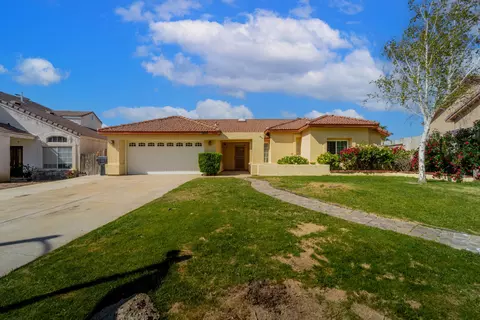 1355 Leopard Ct, Palmdale, CA 93551