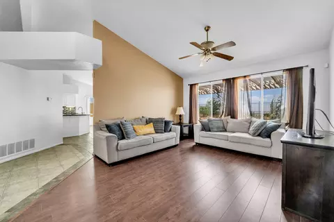 1355 Leopard Ct, Palmdale, CA 93551 photo 6
