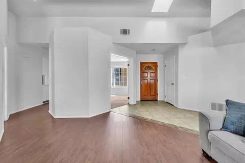 1355 Leopard Ct, Palmdale, CA 93551 photo 8