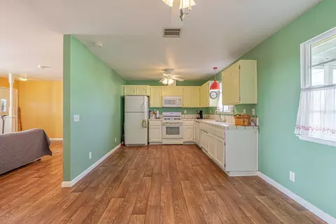 13511 Margo St, North Edwards, CA 93523 photo 7