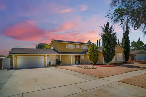 42947 Staffordshire Dr, Lancaster, CA 93534