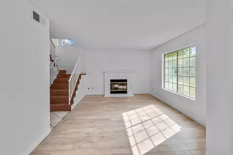 45143 Bevington Ave, Lancaster, CA 93535 photo 3