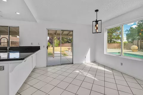 45143 Bevington Ave, Lancaster, CA 93535 photo 6