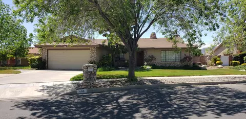 458 Fantasy St, Palmdale, CA 93551