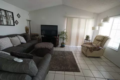 37133 26th St E, Palmdale, CA 93550 photo 27
