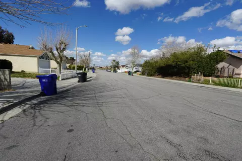 37133 26th St E, Palmdale, CA 93550 photo 32