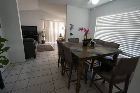 37133 26th St E, Palmdale, CA 93550 photo 10