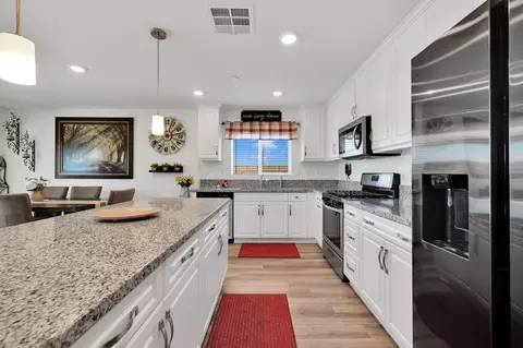 44563 Freer Way, Lancaster, CA 93536 photo 8