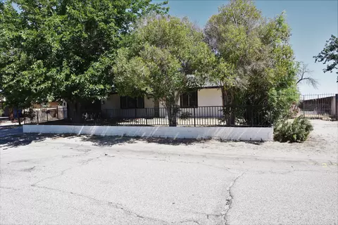 16133 Valeport Ave, Lancaster, CA 93535