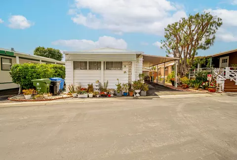 19 Veronica Way #19, Los Angeles, CA 91335