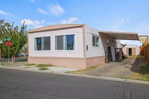 1301 I Ave E #260, Lancaster, CA 93535