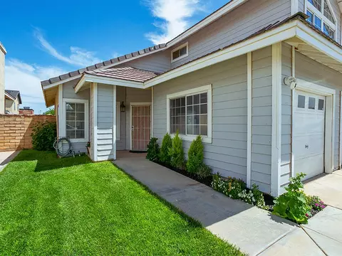 1615 Silvia Ave, Lancaster, CA 93535
