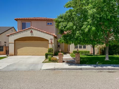 44041 Chaparral Dr, Lancaster, CA 93536