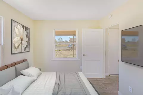 43033 7th St E, Lancaster, CA 93535 photo 9