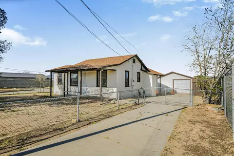 43033 7th St E, Lancaster, CA 93535